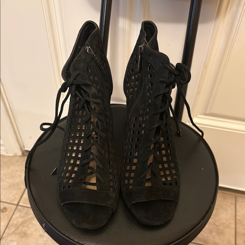 Gianni Bini Black Lace Up open toe booties